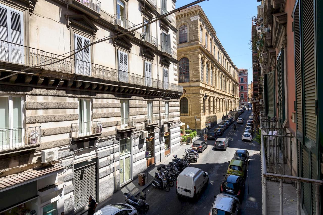 L'Angoletto In Centro Napoli Exterior foto